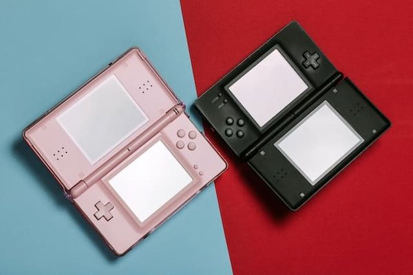 Quels sont les caractéristiques qui différencient la New 3DS de la New 3DS XL